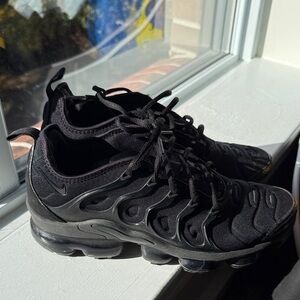 Nike air vapormax plus men’s 8.5
